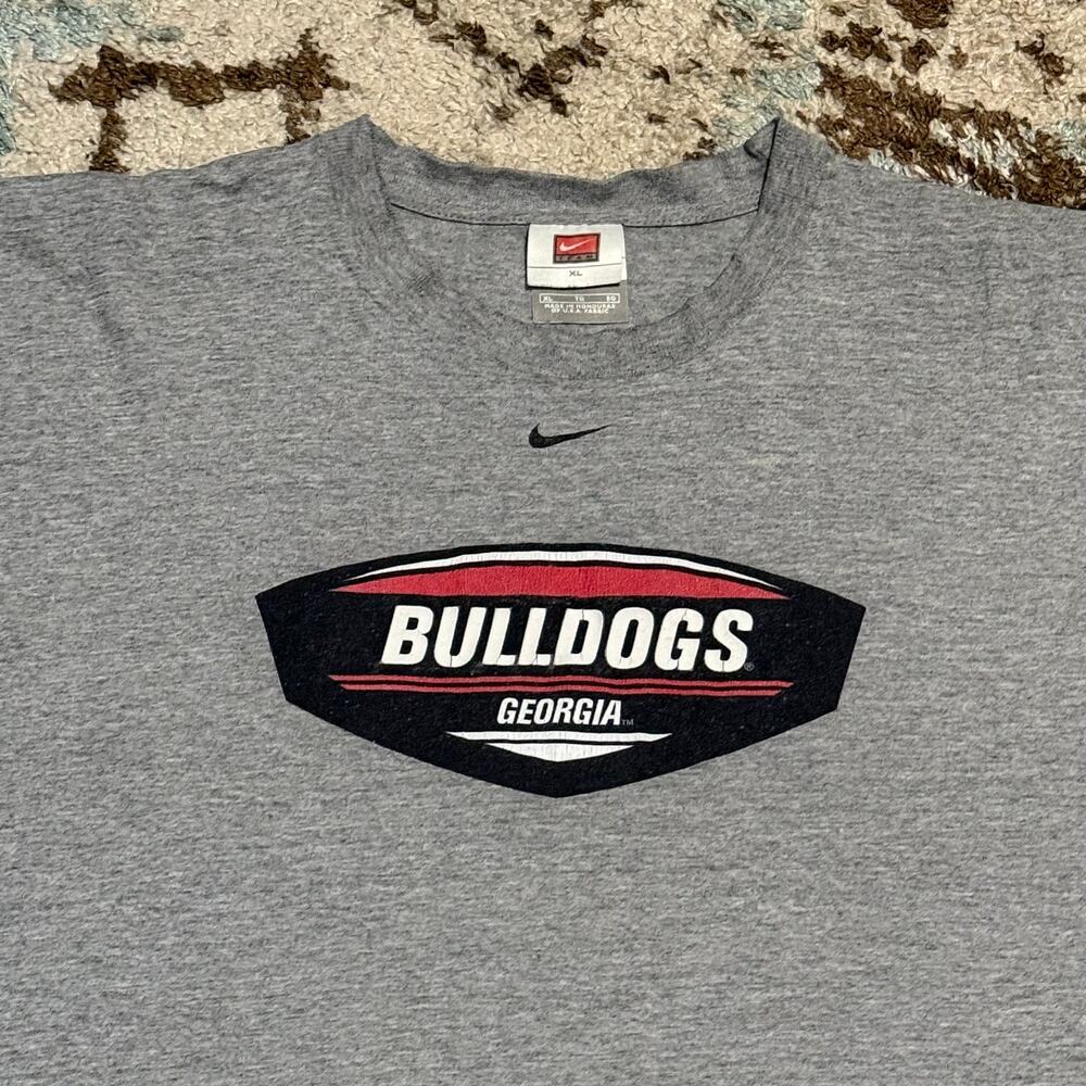 Vintage Team Nike UGA Georgia Bulldogs Center Swoosh Shirt Size XL Y2K
